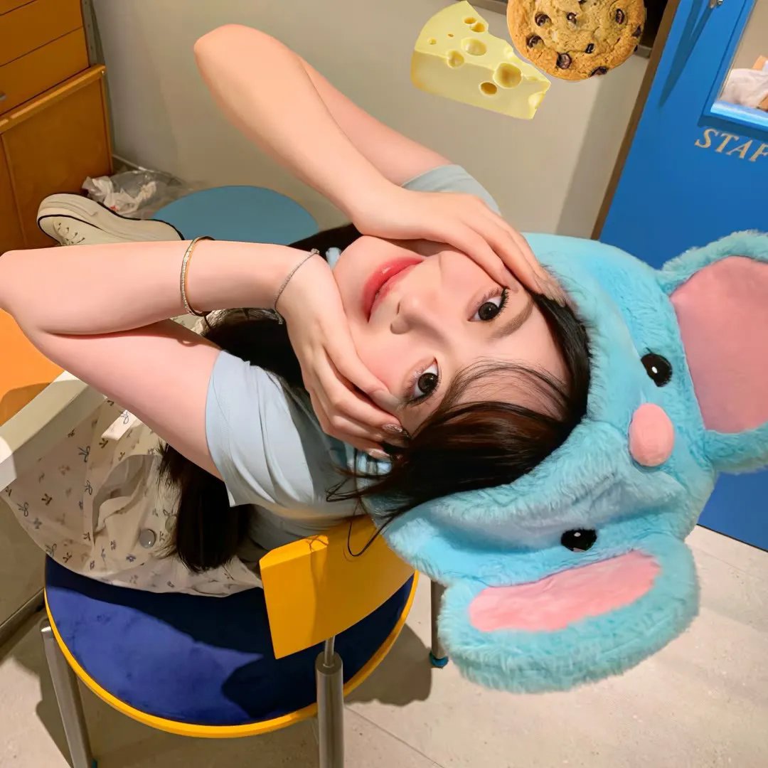 执笔海报